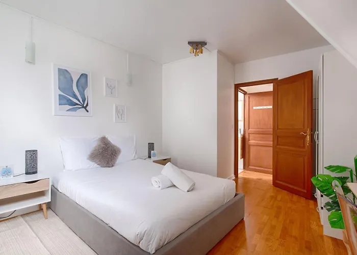 Near To Saint Lazare - 6p *