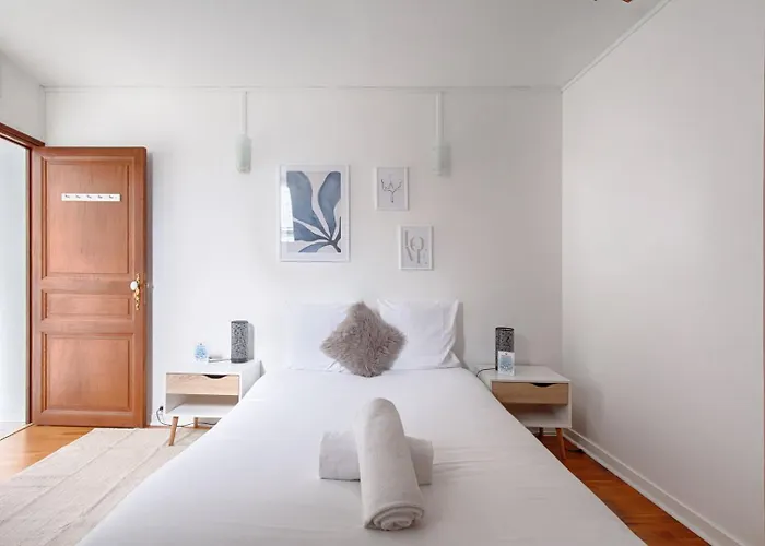 Near To Saint Lazare - 6p Apartment *