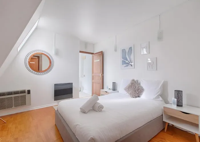 Apartment Near To Saint Lazare - 6p Paris